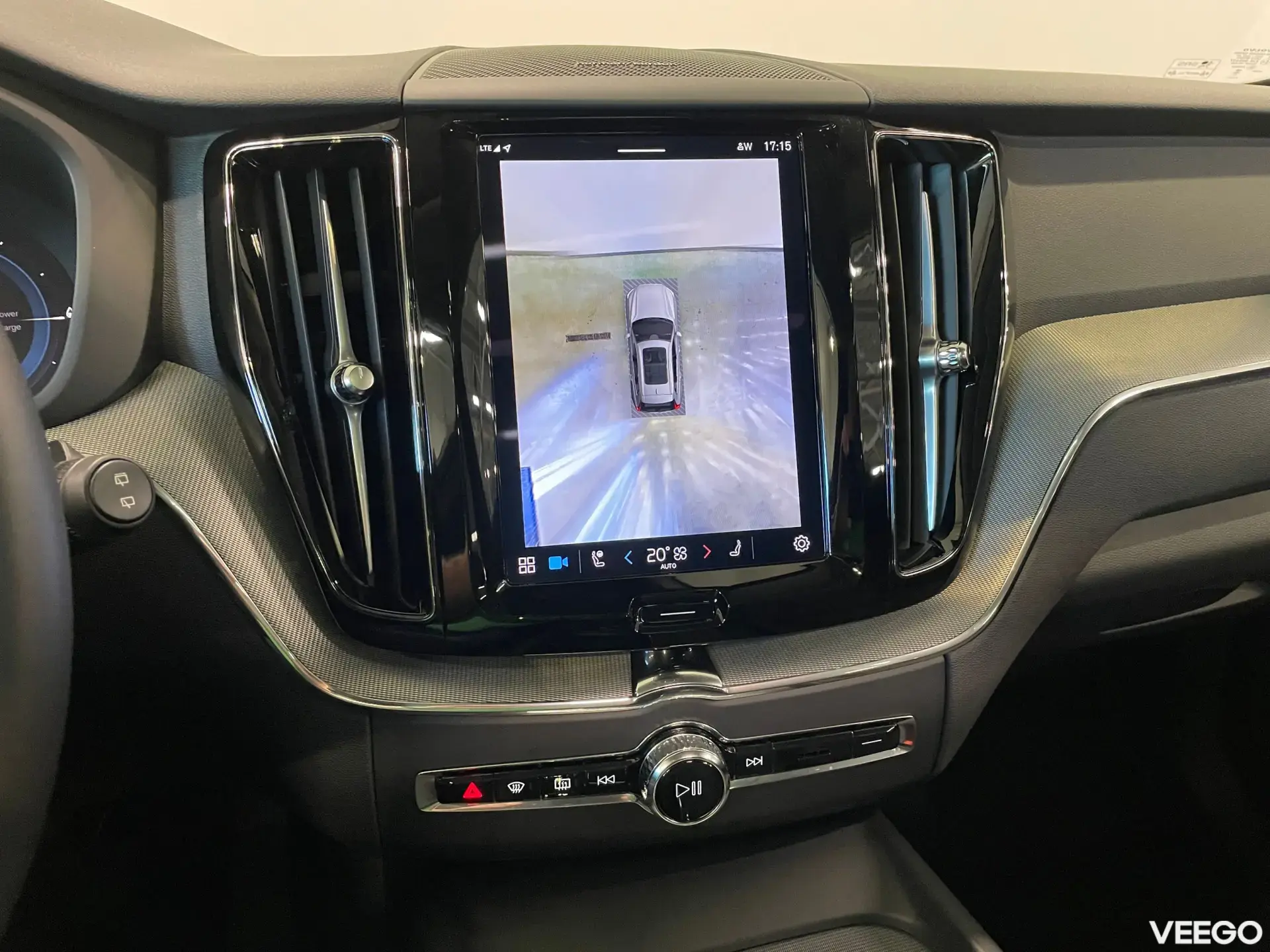 Volvo XC60 AWD PLUS DARK 335kW