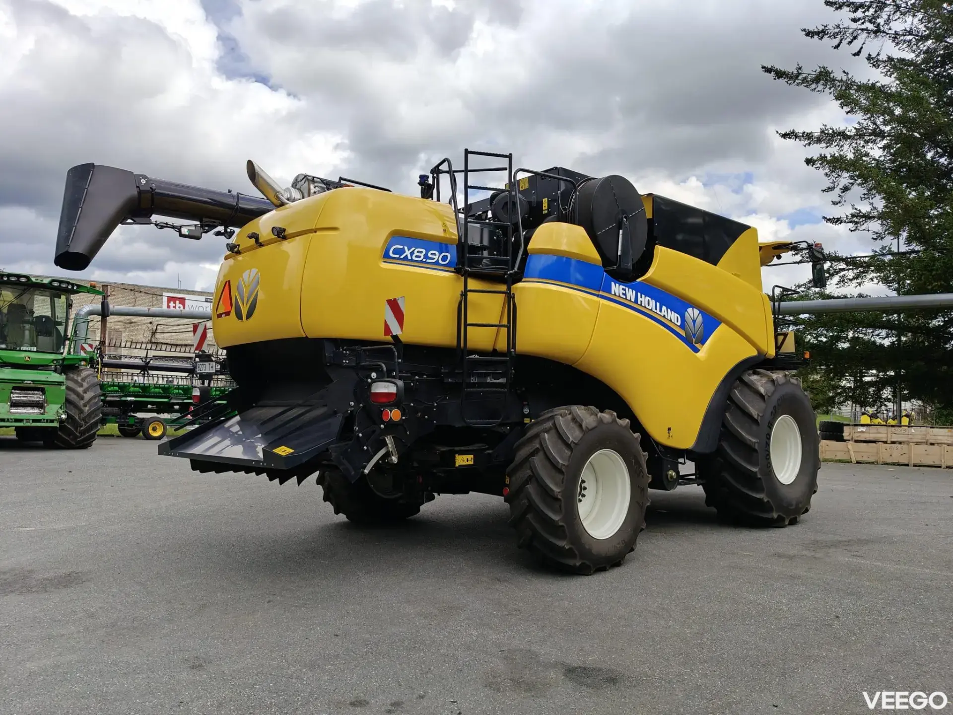 New Holland CX 8.90 308kW
