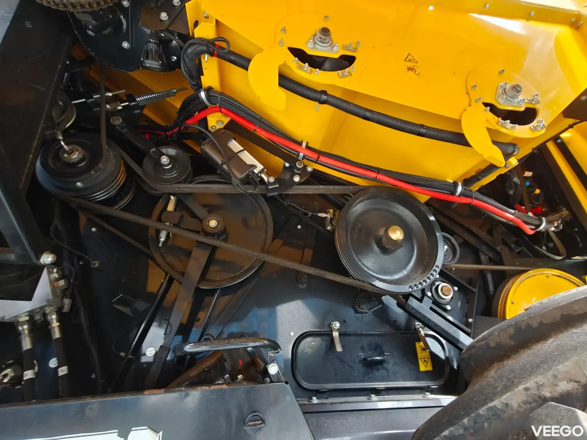 New Holland CX 8.90 308kW