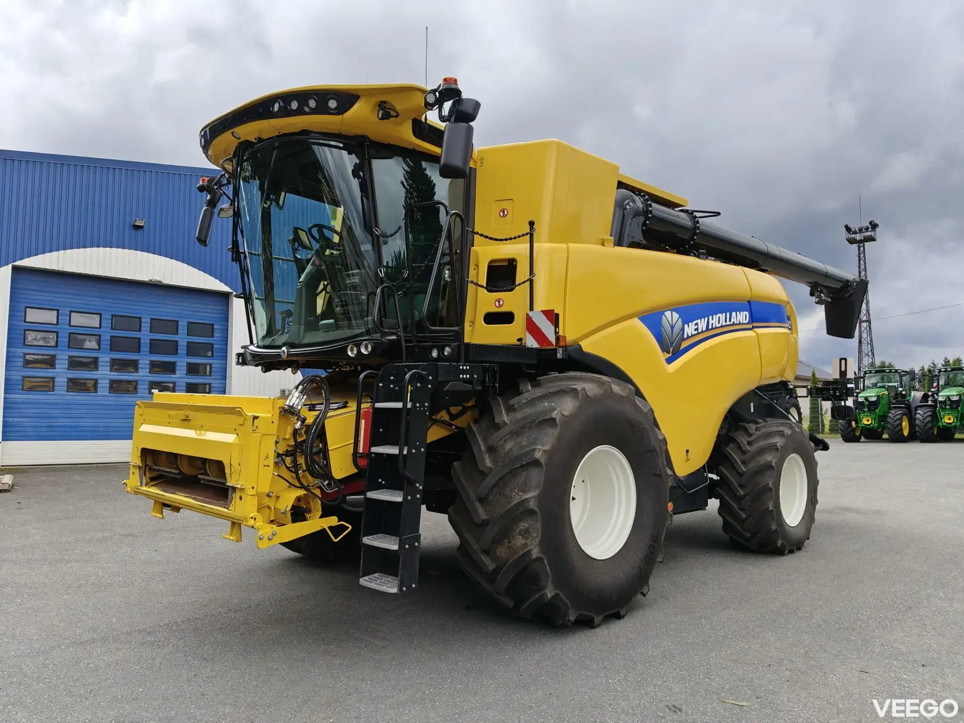 New Holland CX 8.90 308kW