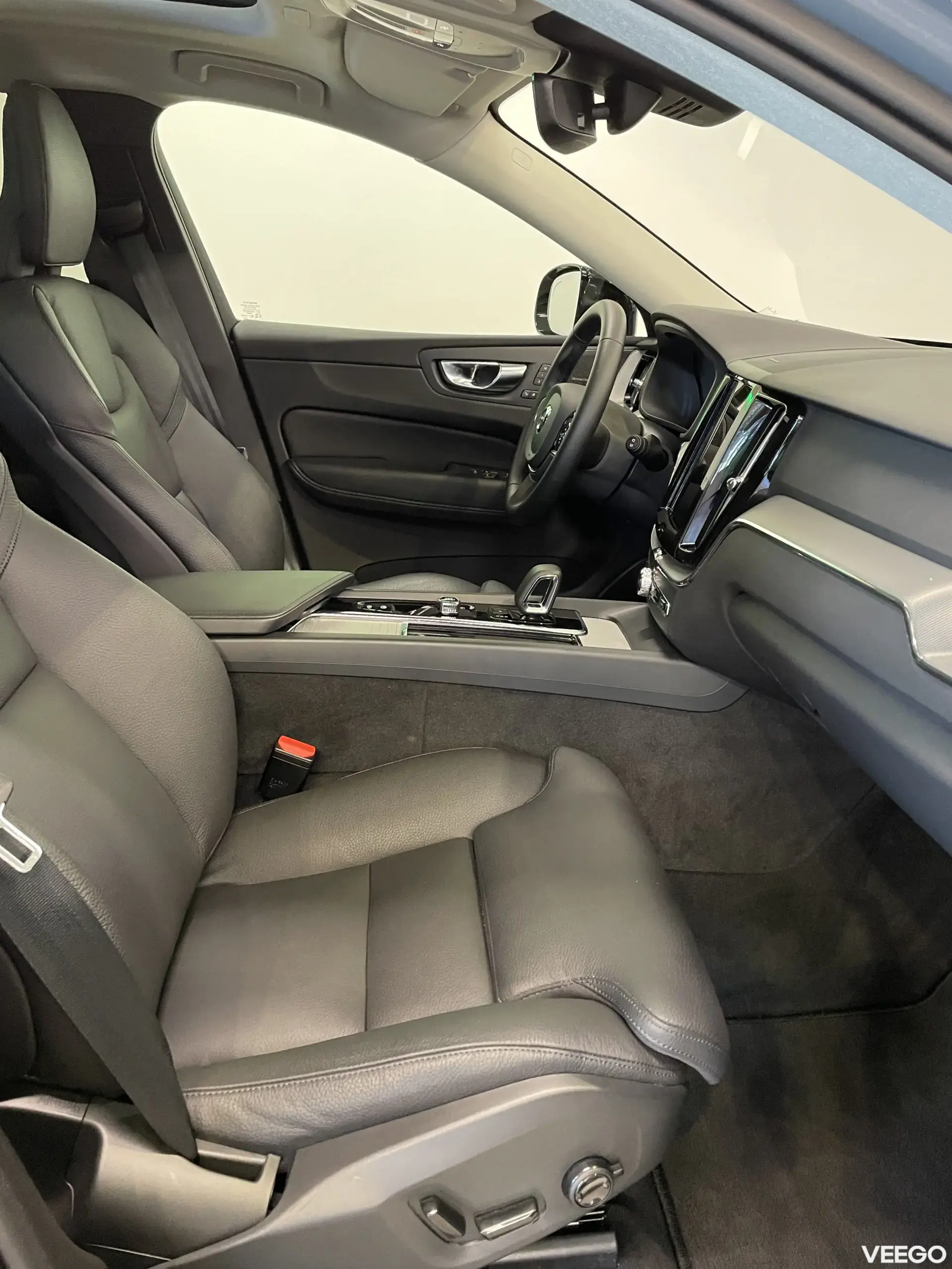 Volvo XC60 AWD PLUS DARK 335kW