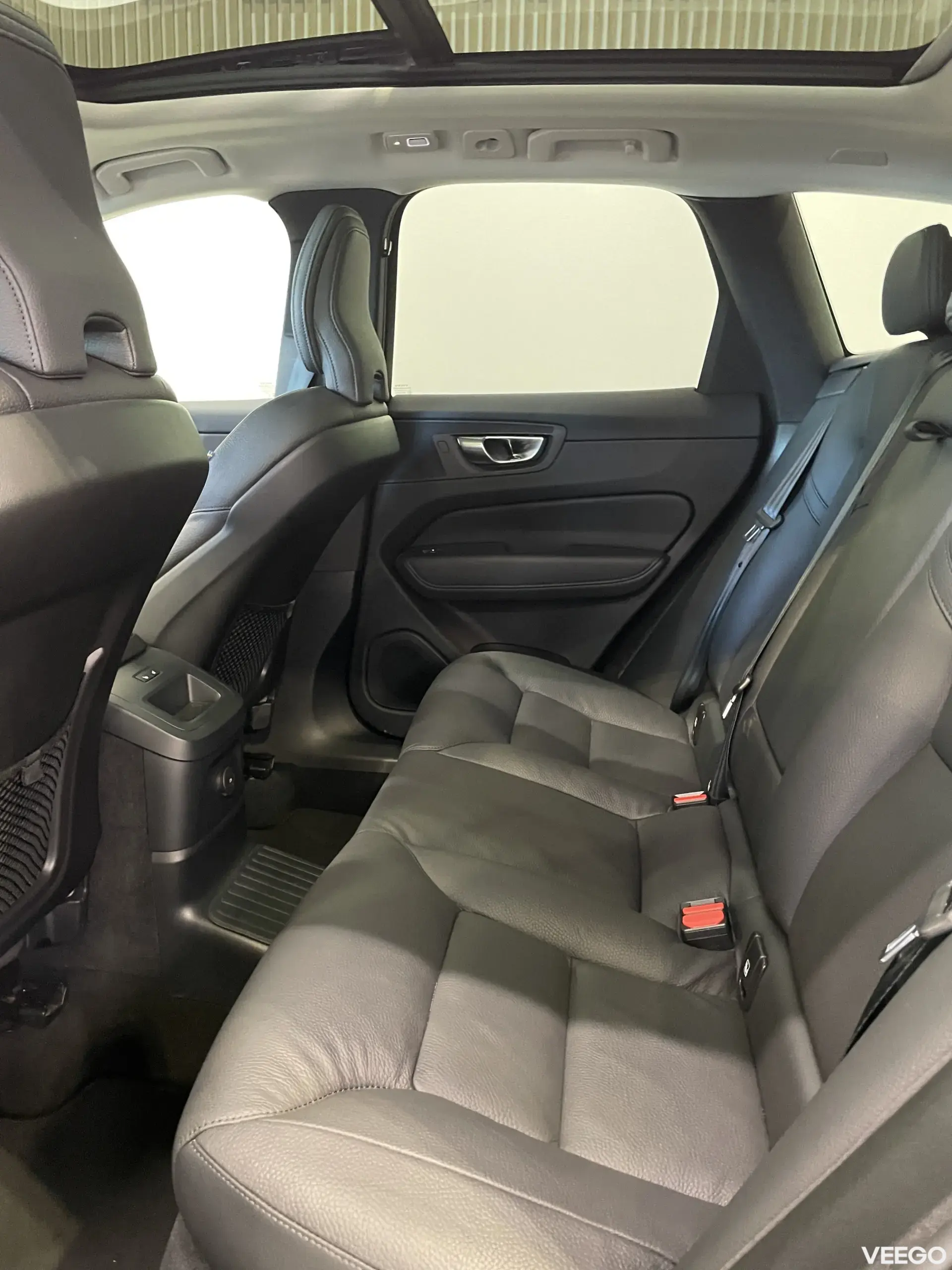 Volvo XC60 AWD PLUS DARK 335kW