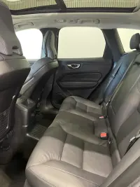 Volvo XC60 AWD PLUS DARK 335kW thumbnail