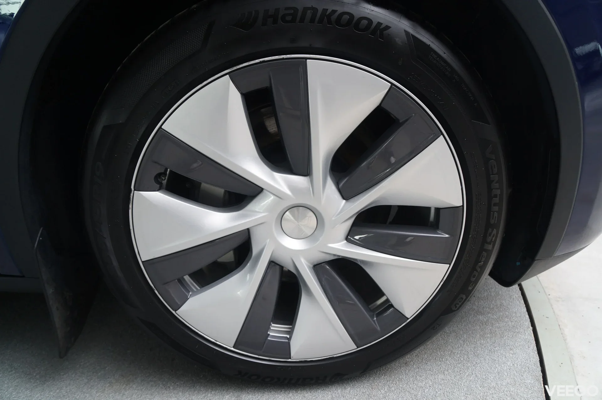 Tesla Model Y LONG RANGE DUAL MOTOR AWD 190kW