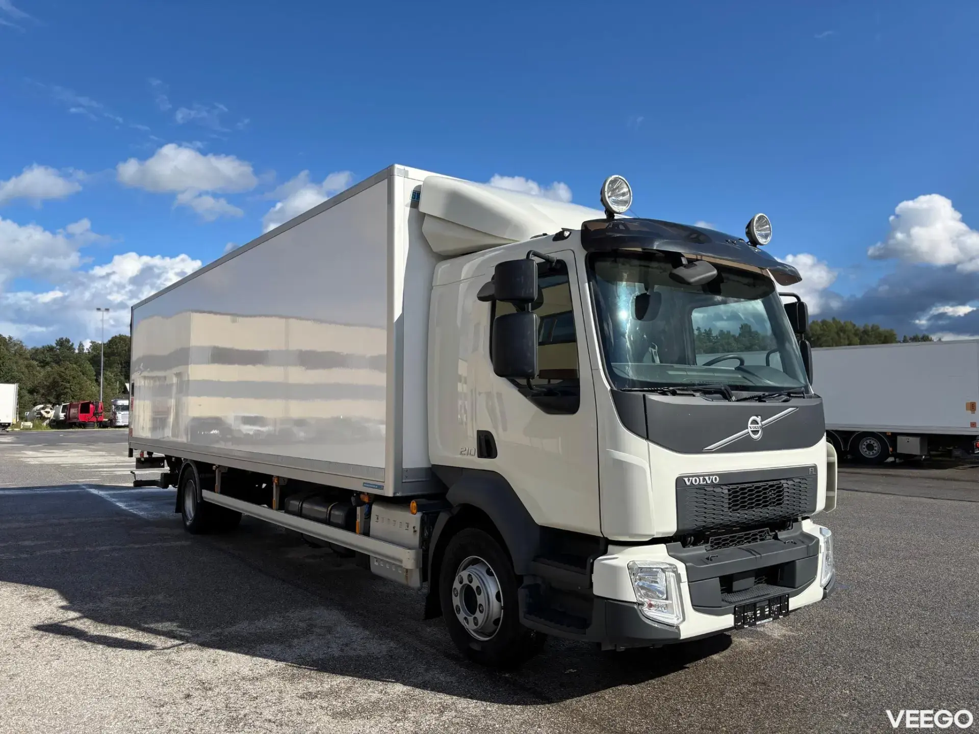Volvo FL BOX HEATING + LIFT 158kW