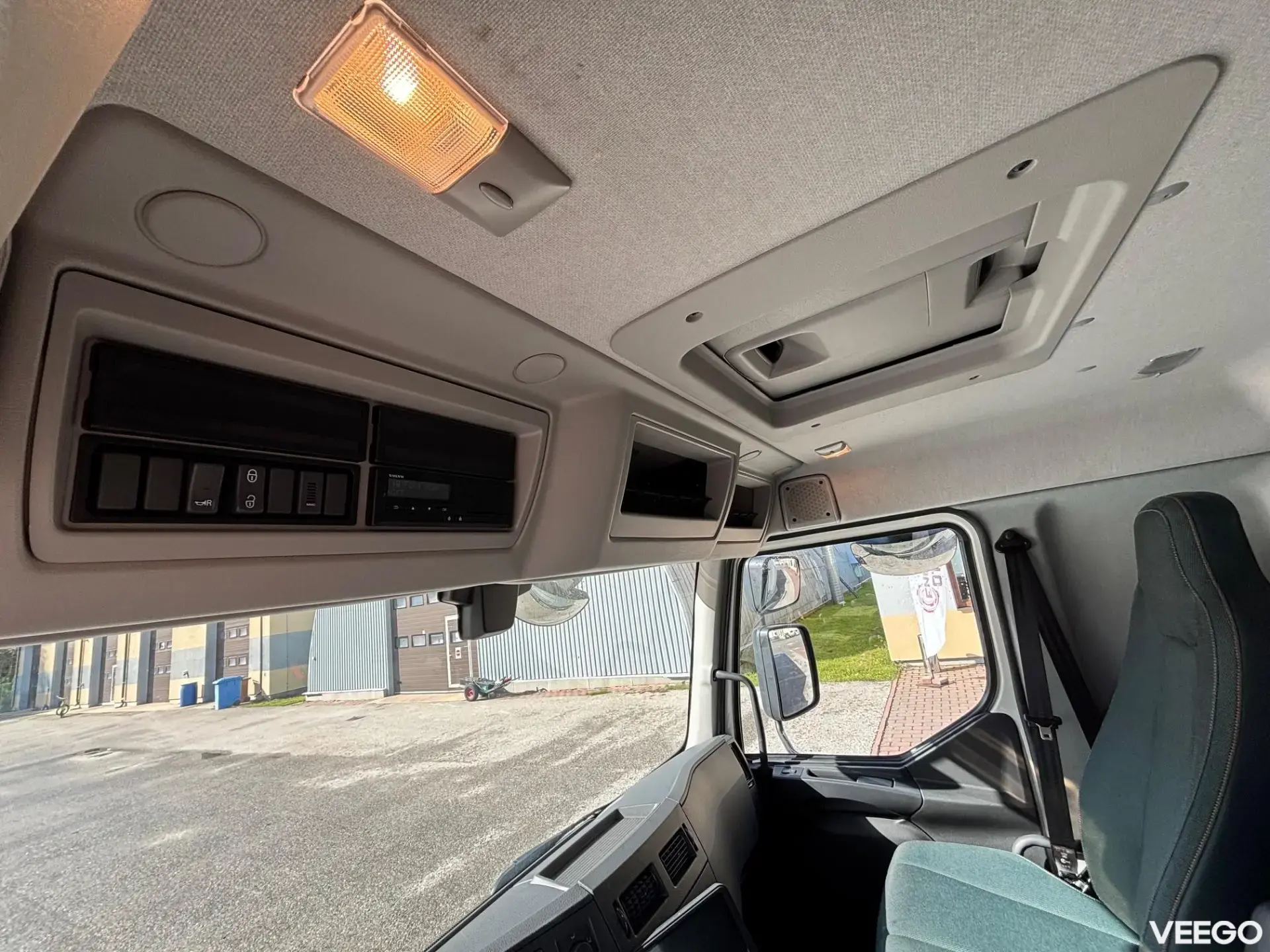 Volvo FL BOX HEATING + LIFT 158kW