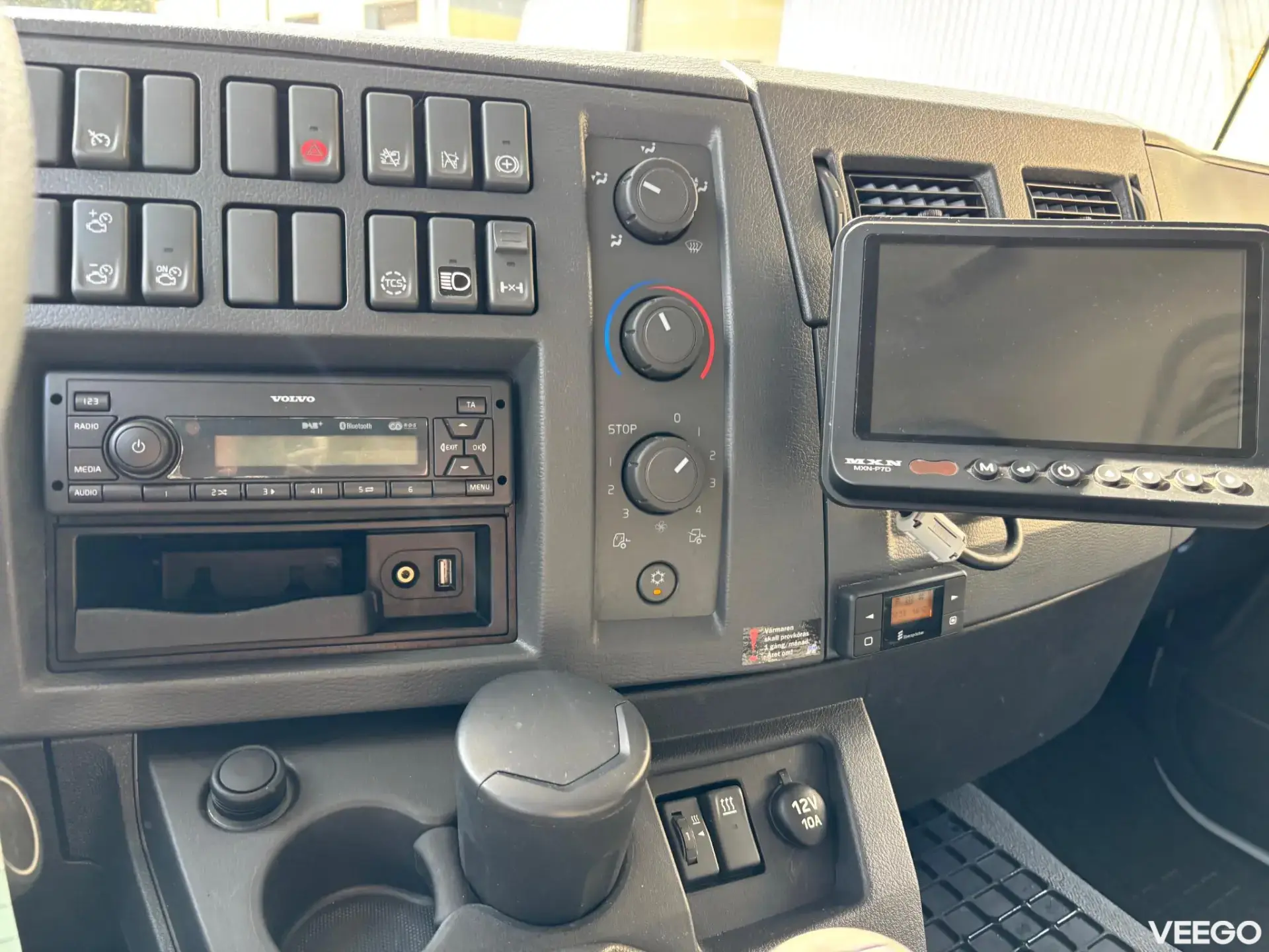 Volvo FL BOX HEATING + LIFT 158kW