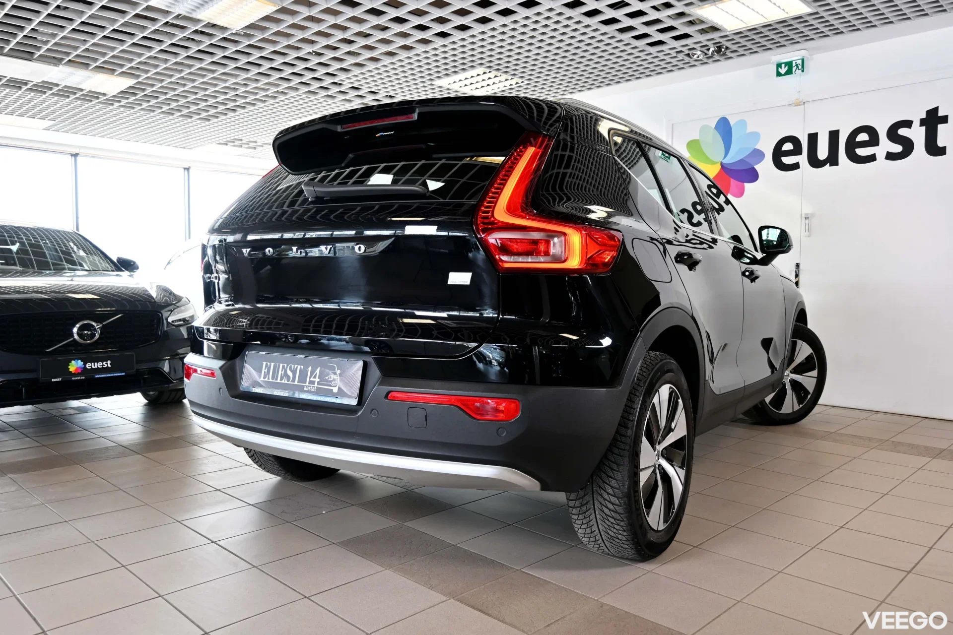 Volvo XC40 T4 RECHARGE INSCRIPTION EXPRESSION INTELLI SAFE MY23 2 155kW