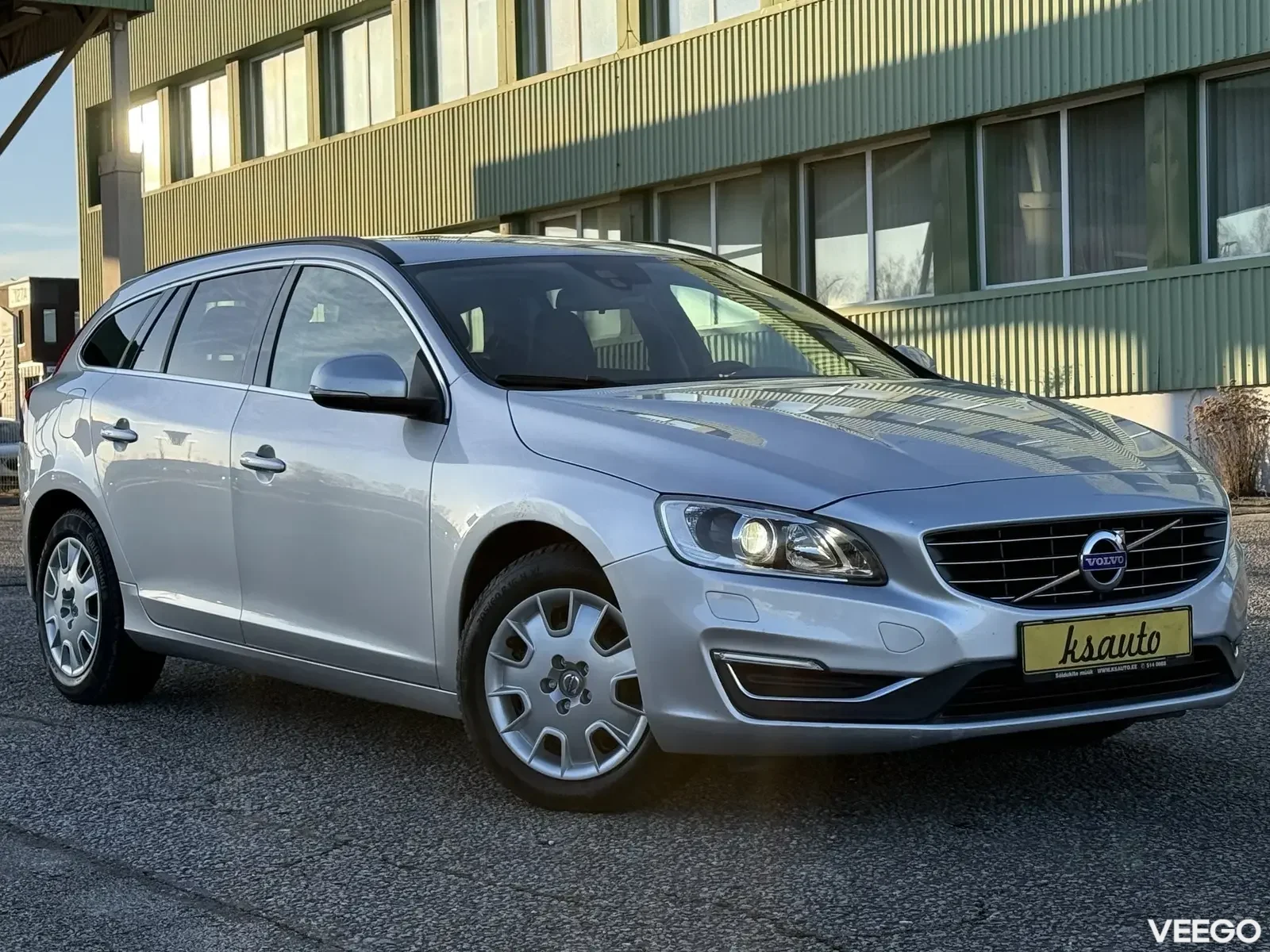 Volvo V60 Momentum Facelift 2 110kW
