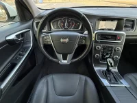 Volvo V60 Summum Facelift 2 133kW thumbnail