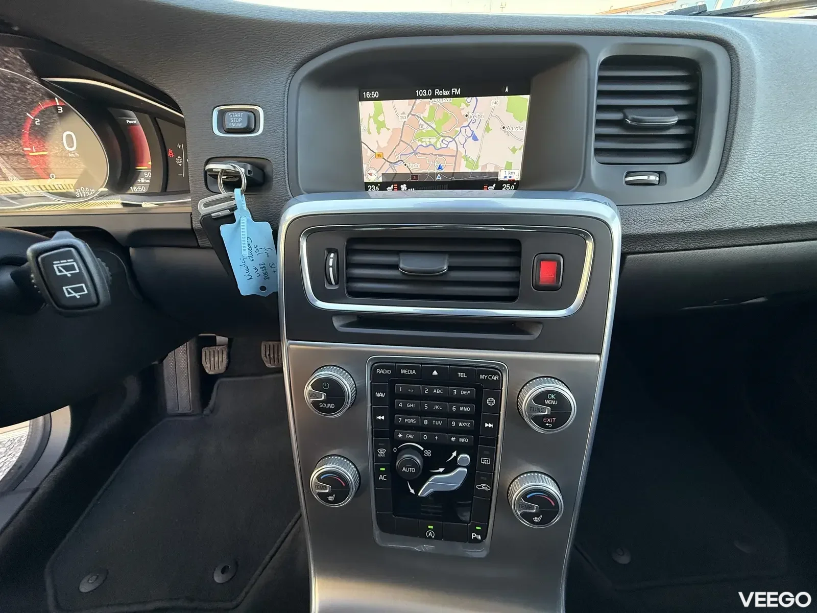 Volvo V60 Momentum Facelift 2 110kW