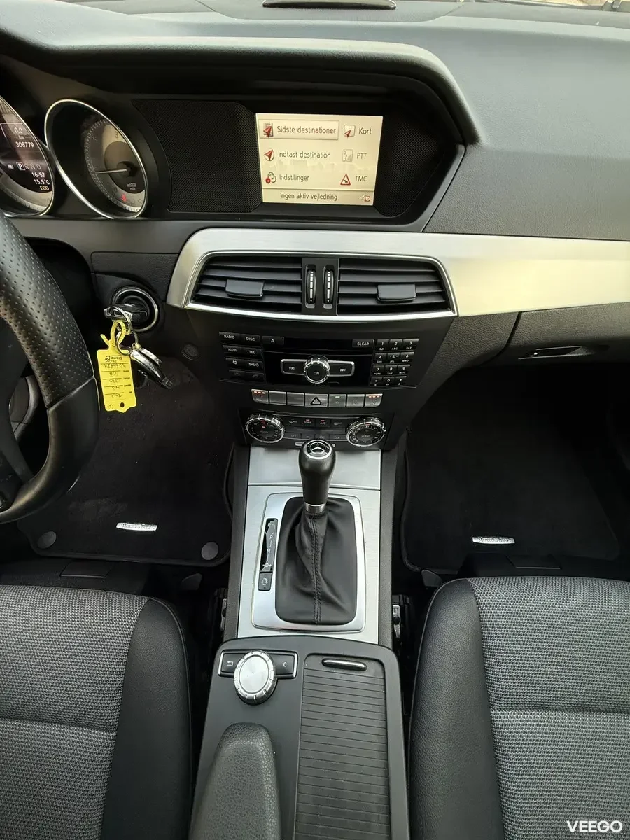 Mercedes-Benz C220 Avantgarde AMG Facelift 2.1 125kW