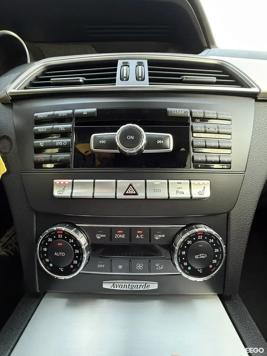 Mercedes-Benz C220 Avantgarde AMG Facelift 2.1 125kW