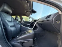 Volvo V60 Momentum Facelift 2 110kW thumbnail