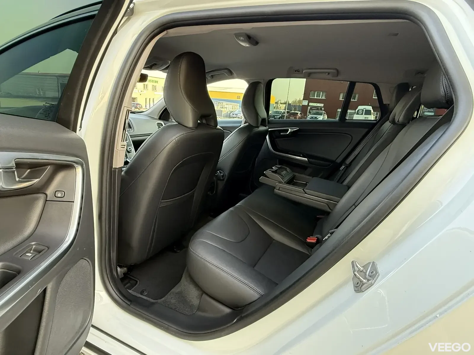 Volvo V60 Summum Facelift 2 133kW