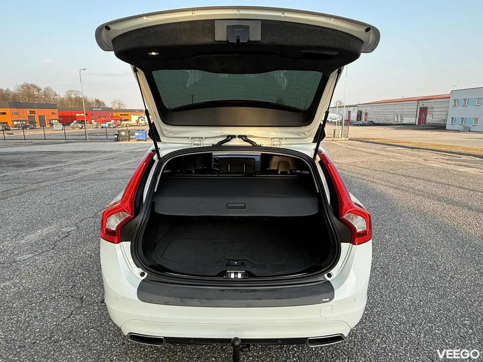 Volvo V60 Summum Facelift 2 133kW