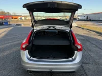 Volvo V60 Momentum Facelift 2 110kW thumbnail