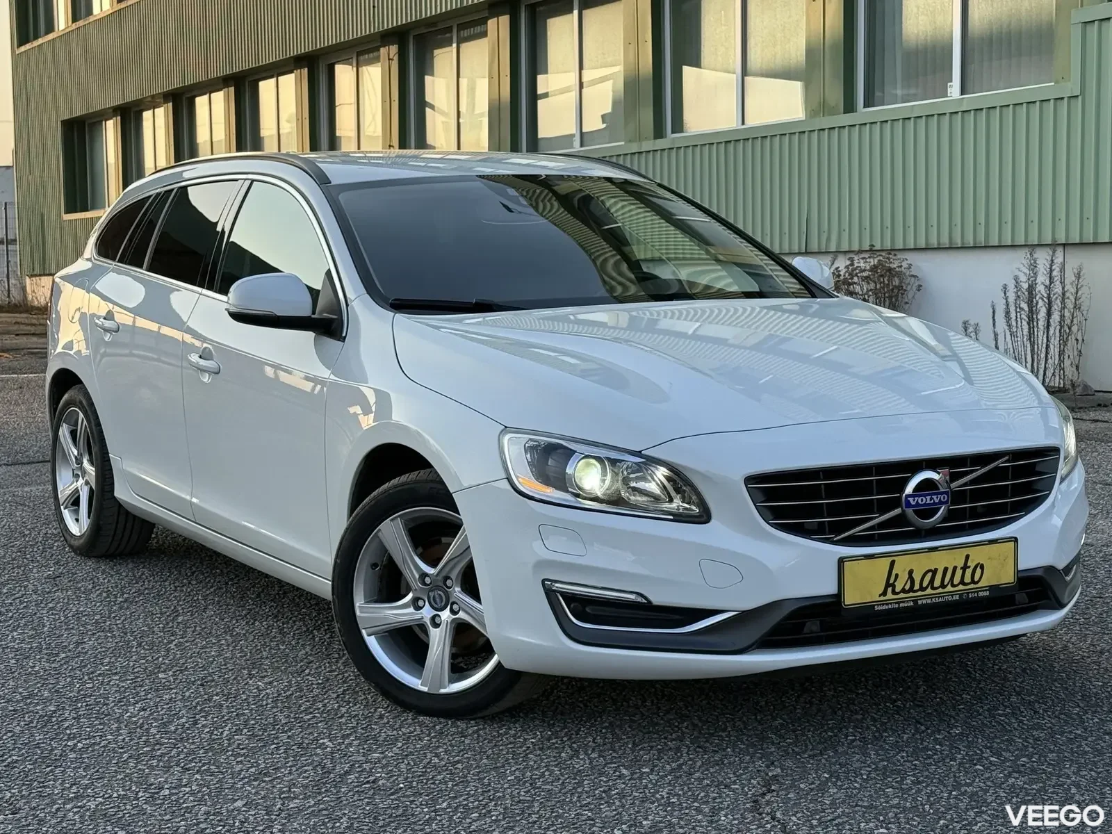Volvo V60 Summum Facelift 2 133kW