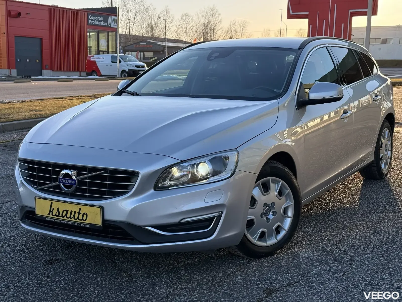 Volvo V60 Momentum Facelift 2 110kW