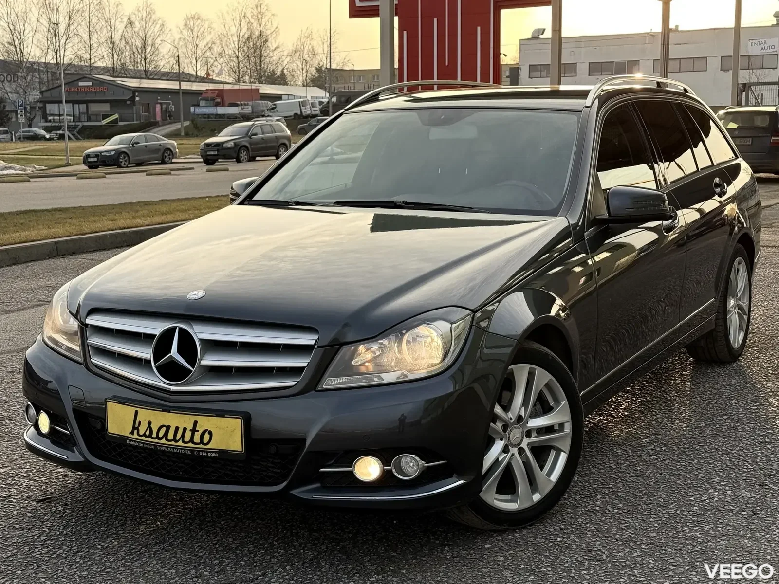 Mercedes-Benz C220 Avantgarde AMG Facelift 2.1 125kW