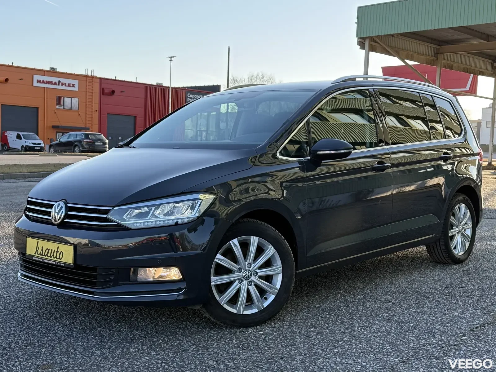 Volkswagen Touran Highline Facelift 7k 2 140kW