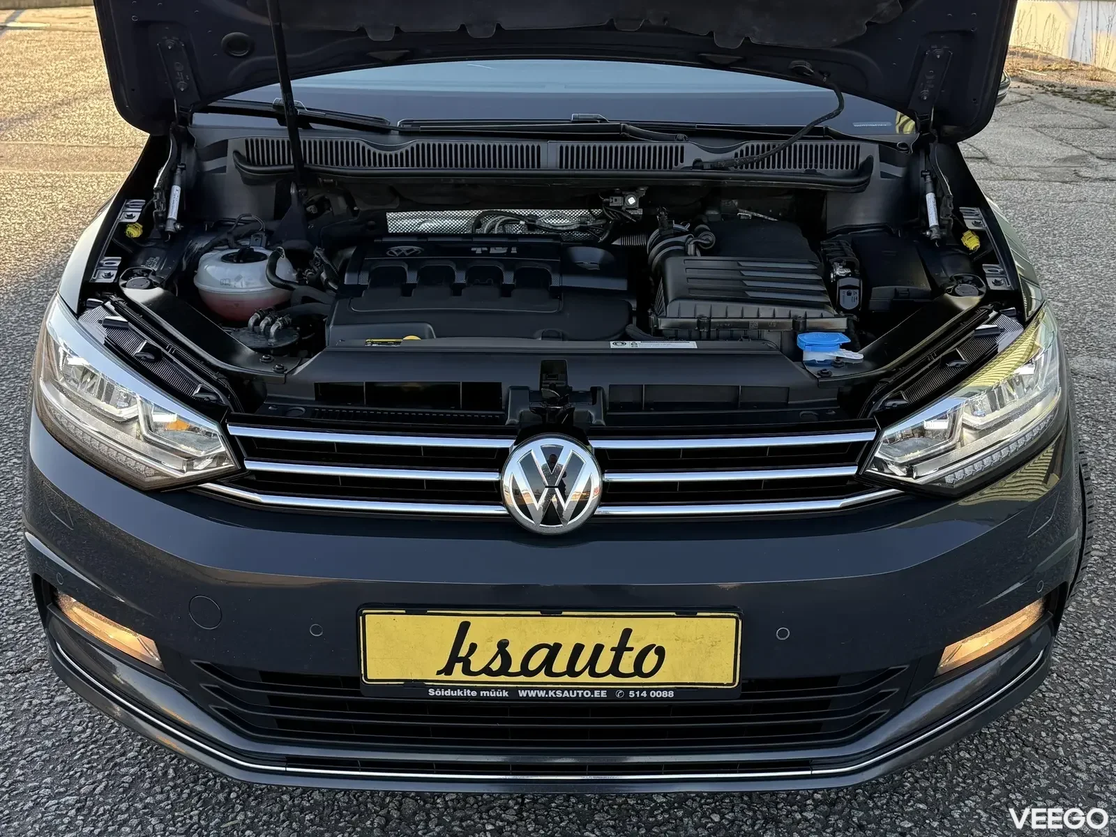 Volkswagen Touran Highline Facelift 7k 2 140kW