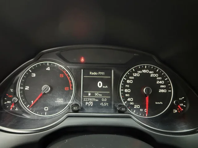 Image of Audi Q5 Quattro Facelift 3 180kW