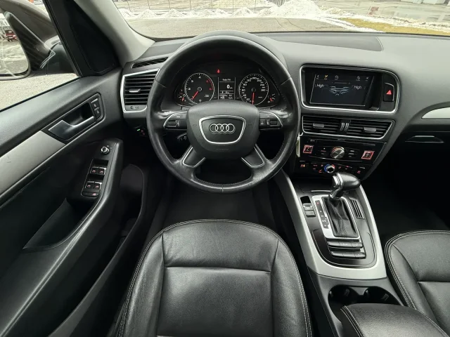 Image of Audi Q5 Quattro Facelift 3 180kW