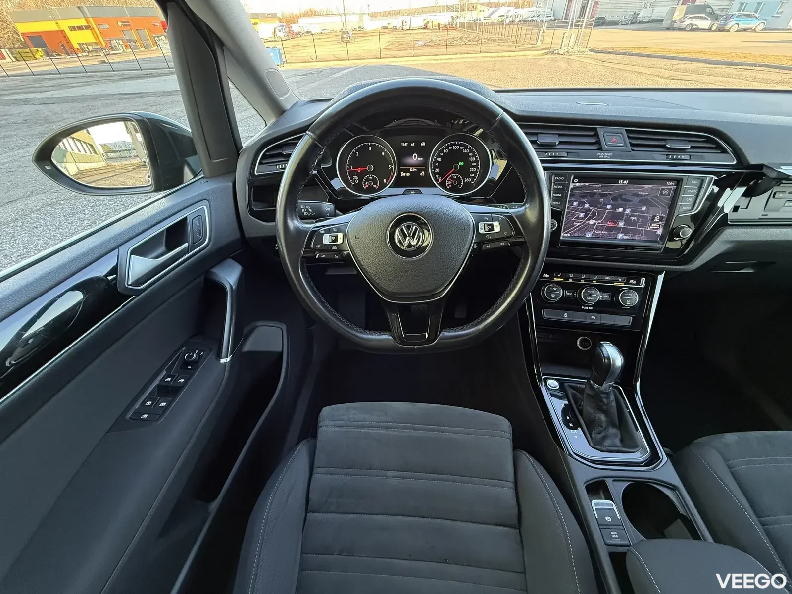 Volkswagen Touran Highline Facelift 7k 2 140kW