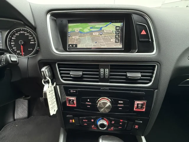 Image of Audi Q5 Quattro Facelift 3 180kW