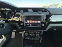 Volkswagen Touran Highline Facelift 7k 2 140kW thumbnail