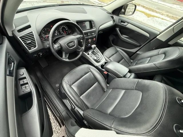 Image of Audi Q5 Quattro Facelift 3 180kW