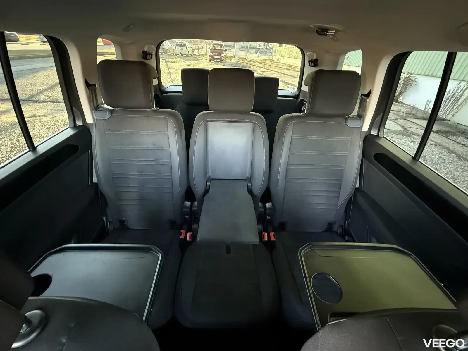 Volkswagen Touran Highline Facelift 7k 2 140kW