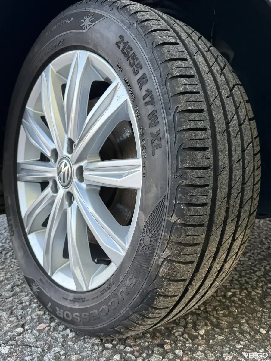 Volkswagen Touran Highline Facelift 7k 2 140kW