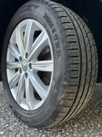 Volkswagen Touran Highline Facelift 7k 2 140kW thumbnail