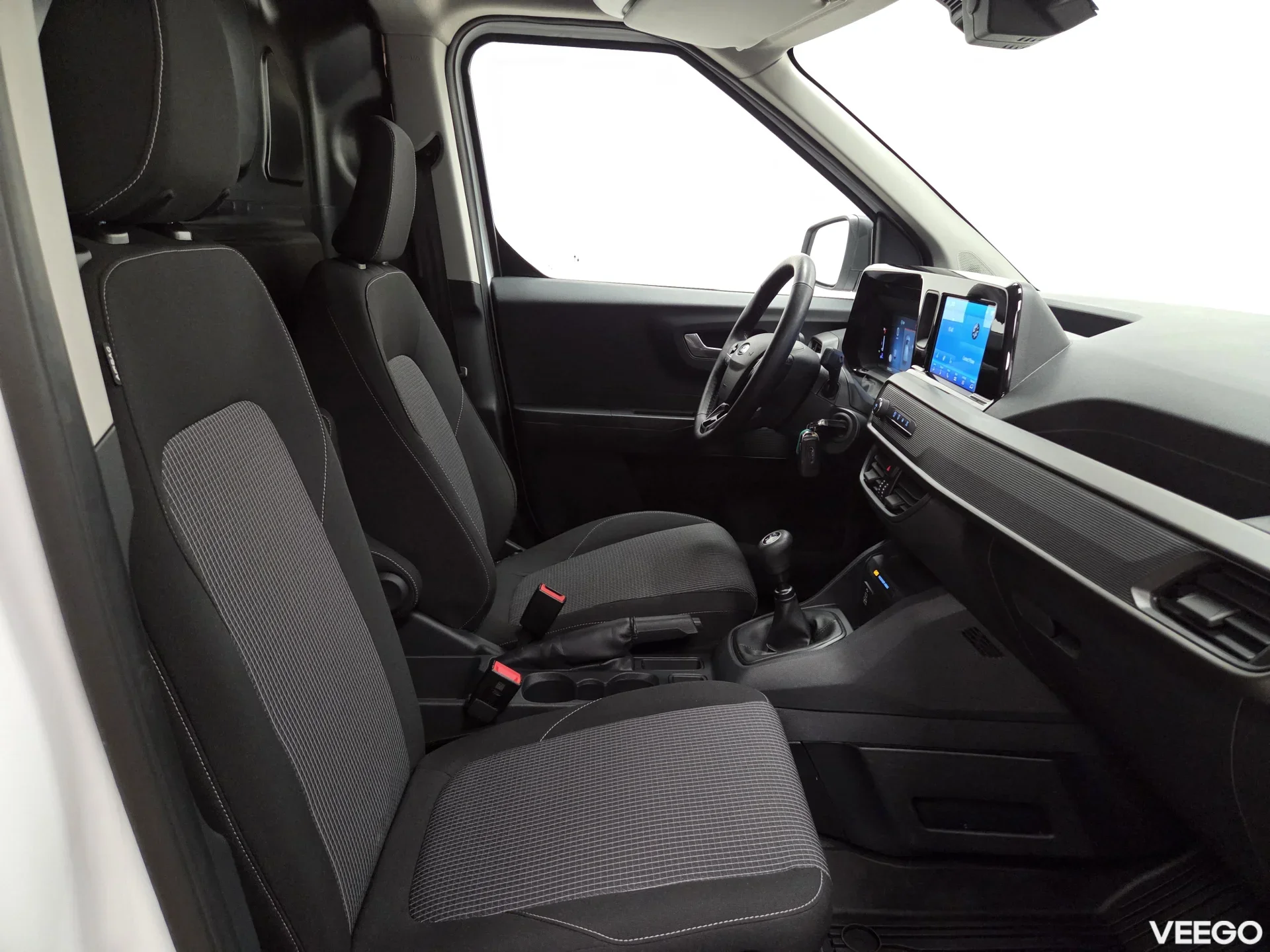 Ford Transit Courier V769 Trend Van 1.5L EcoBlue diesel 100hj / 74kW 6-käigulinemanuaal, FWD MY24,75 1.5 73kW