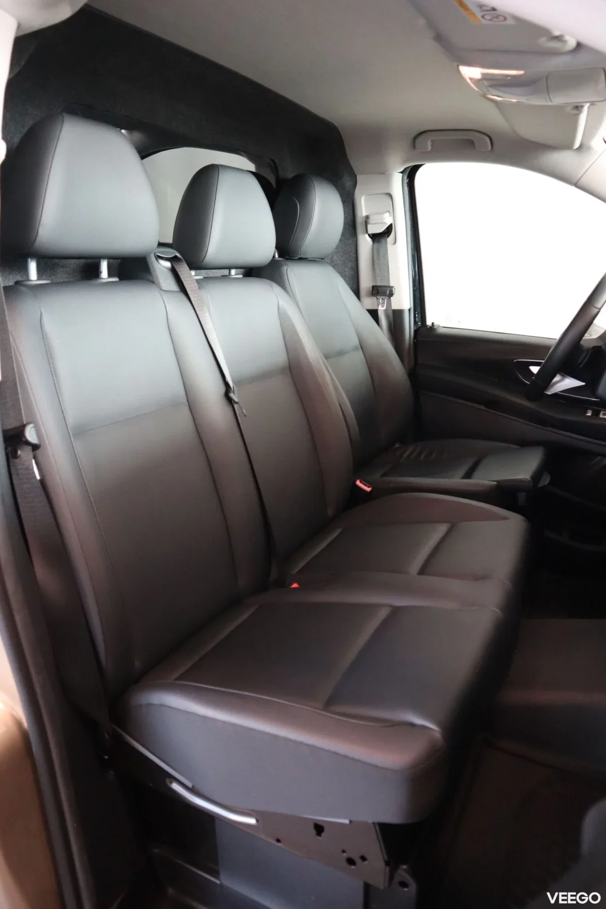 Mercedes-Benz Vito 140kW