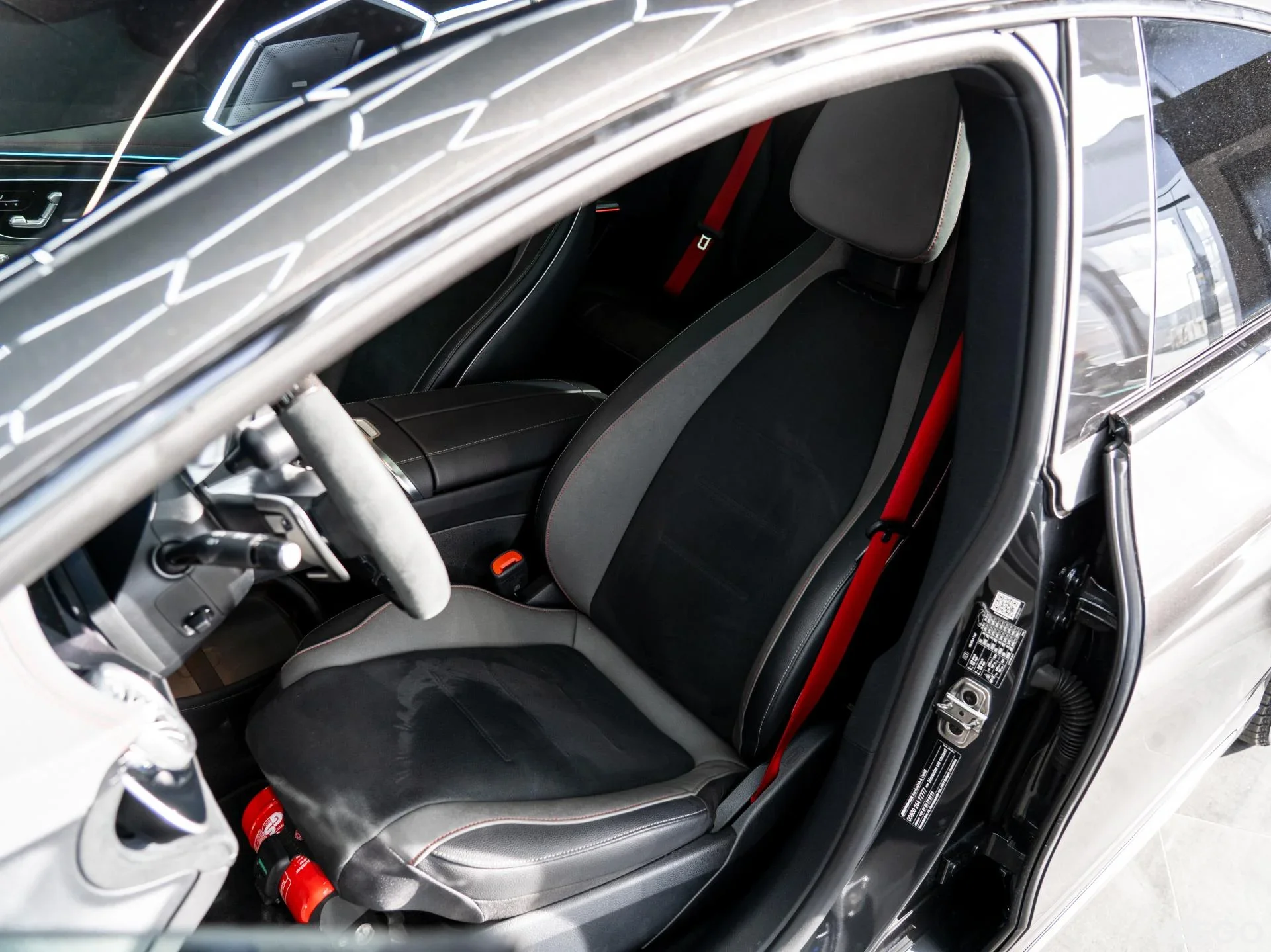 Mercedes-Benz EQE 460kW