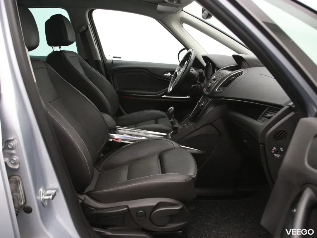 Opel zafira-tourer 1.6 100kW