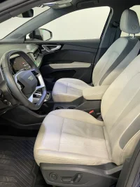 Audi Q4 e-tron 40 70kW thumbnail