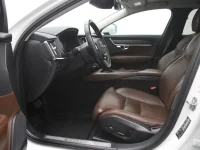 Volvo v90-cross-country 2 173kW thumbnail