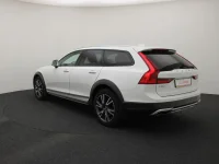 Volvo v90-cross-country 2 173kW thumbnail