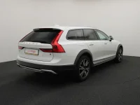 Volvo v90-cross-country 2 173kW thumbnail