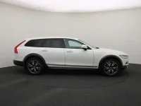 Volvo v90-cross-country 2 173kW thumbnail