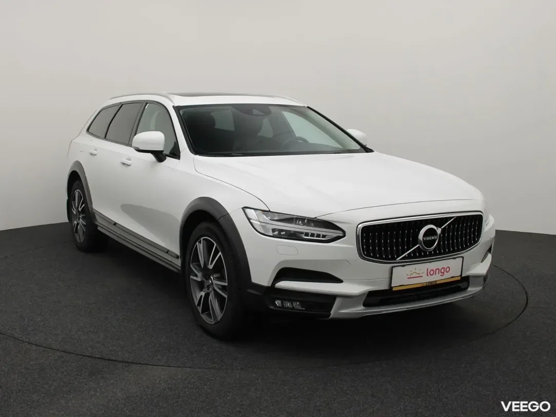 Volvo v90-cross-country 2 173kW
