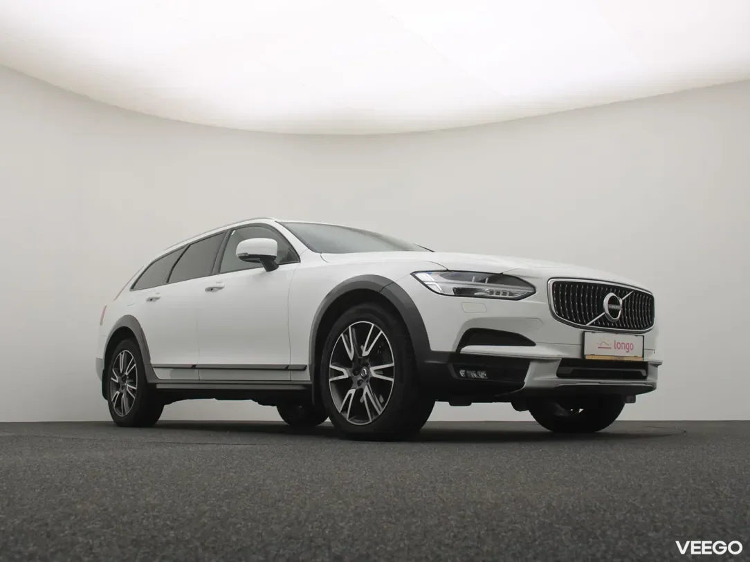Volvo v90-cross-country 2 173kW