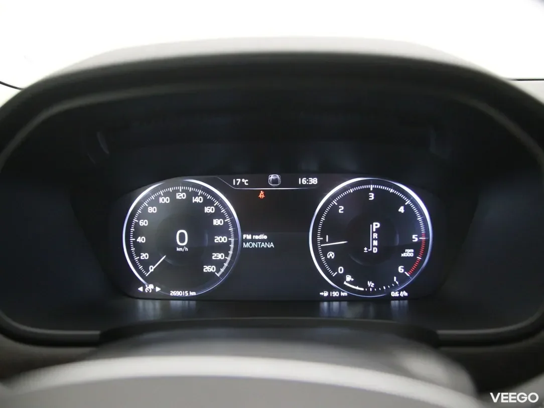 Volvo v90-cross-country 2 173kW