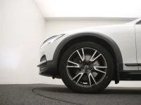 Volvo v90-cross-country 2 173kW thumbnail