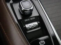 Volvo v90-cross-country 2 173kW thumbnail