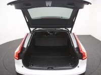 Volvo v90-cross-country 2 173kW thumbnail